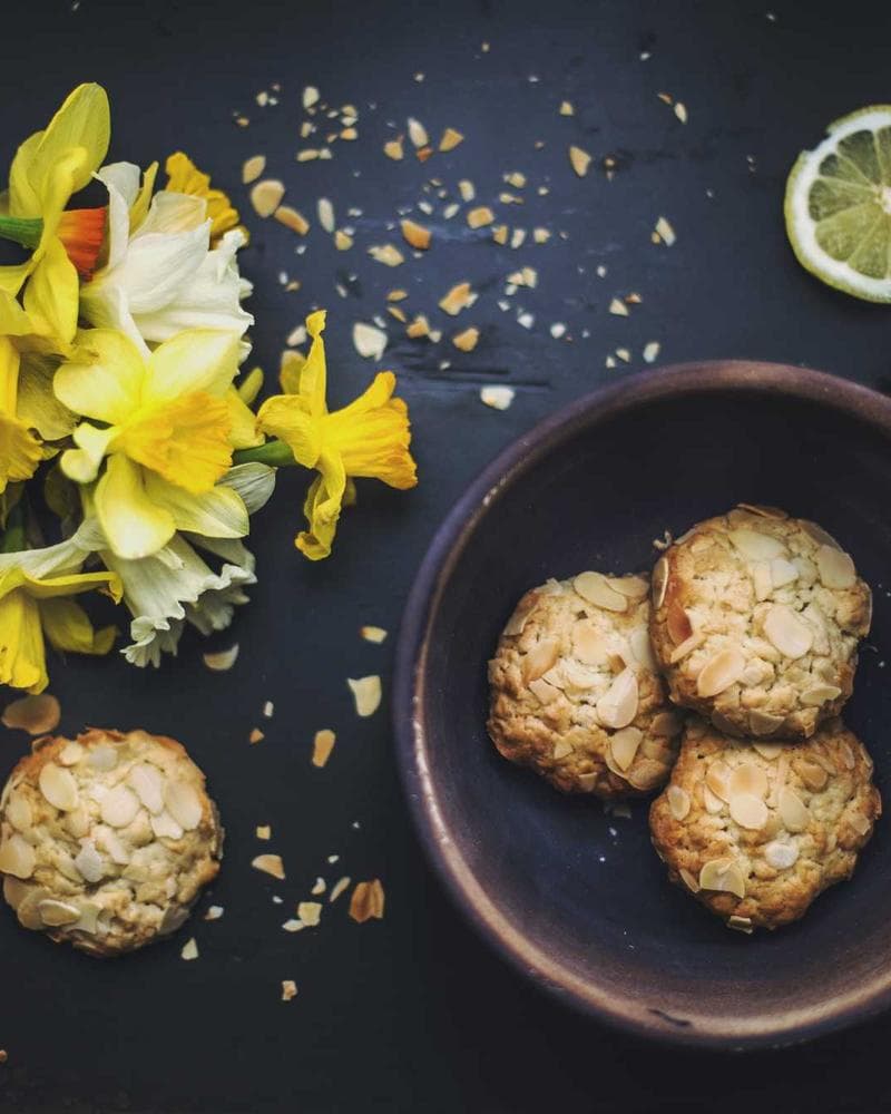 Knot & Bow Claw Clip